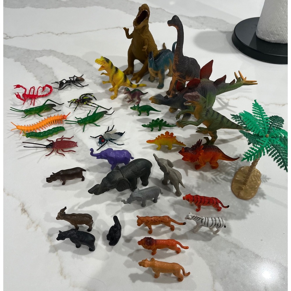 Mixed Plastic Toy Lot Dinosaurs Safari Animals Insects 30+ Pieces T-Rex Elephant